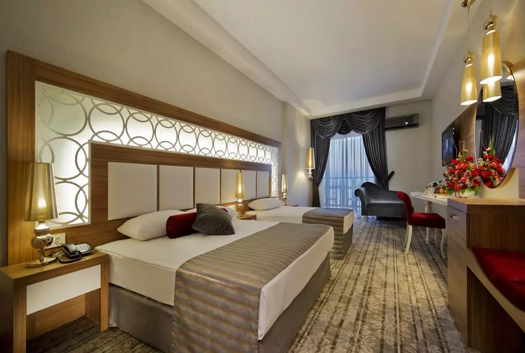 hotel justiniano deluxe alanya_shabavizparvaz_04.jpg